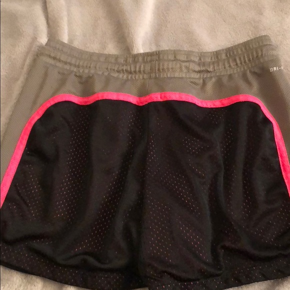 Nike did-fit athletic shorts - Picture 5 of 6